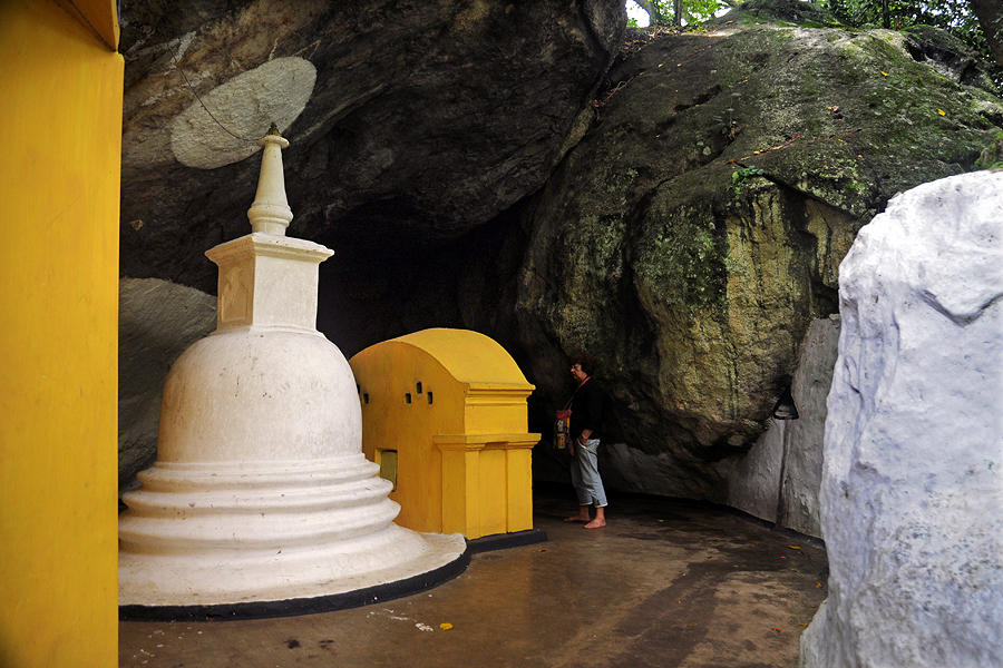 Dowa Rock Temple Ella